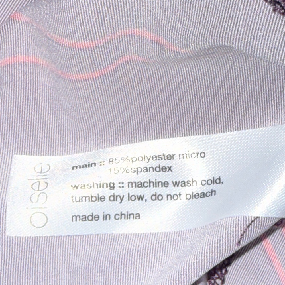 Oiselle Crop Leggings Size 4 Burgundy Red Print 15” Inseam - Picture 7 of 9